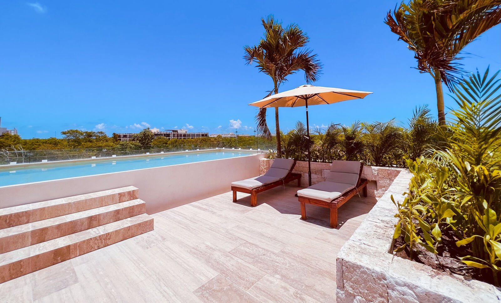 Roof <em>Infinity Pool</em> — Focus Tulum
