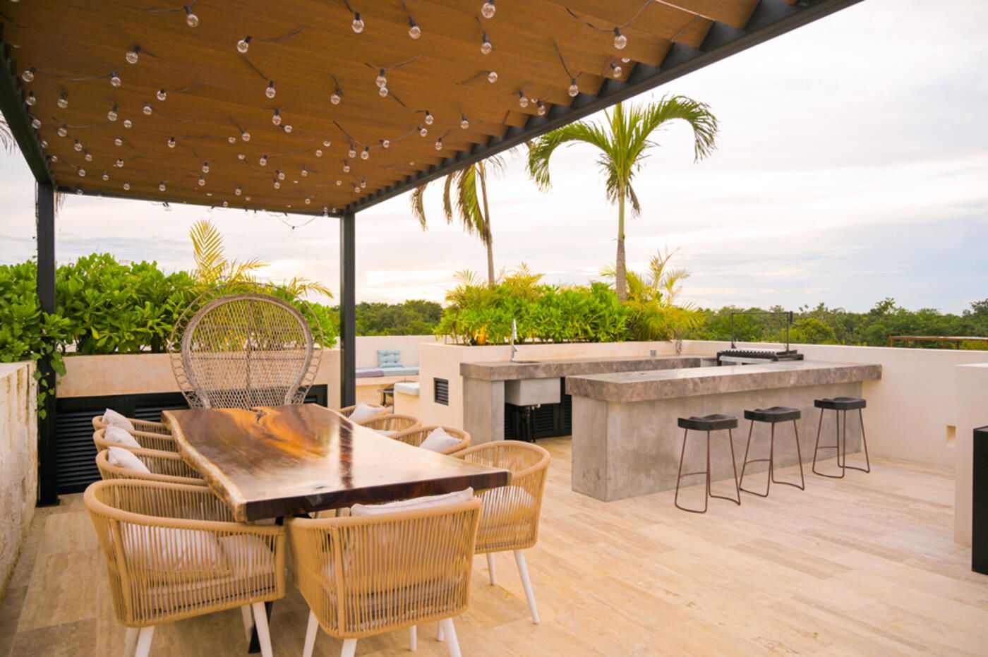 Zona de asadores y lounges